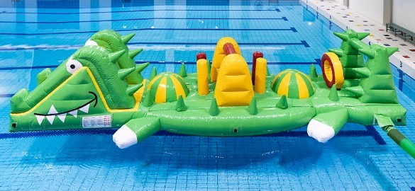 Water stormbaan krokodil